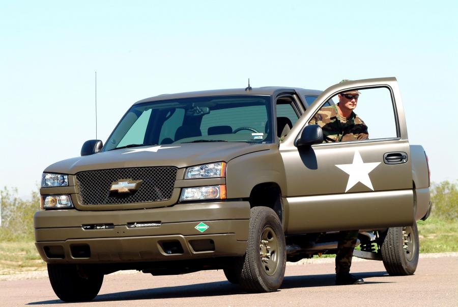  Chevrolet Silverado Hydrogen Military Vehicle 2005 года  (фото 16 из 18)